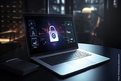 Laptop mit Schloss auf dem Bildschirm - ein Symbol für den digitalen Nachlass, der geregelt werden sollte.